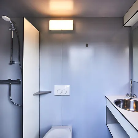 Pod Met Nabijgelegen Prive Sanitair - Camp Diekirch *